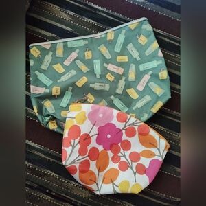 Clinique Bags, Set Of Two